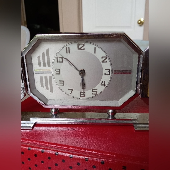 Antique Art Deco Desktop Clock - Picture 8 of 12